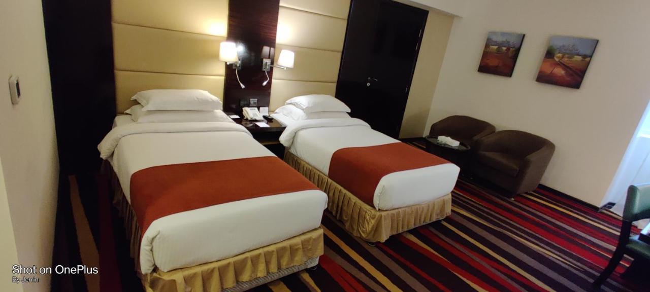 Nehal Hotel Abú Dhabí Exteriér fotografie