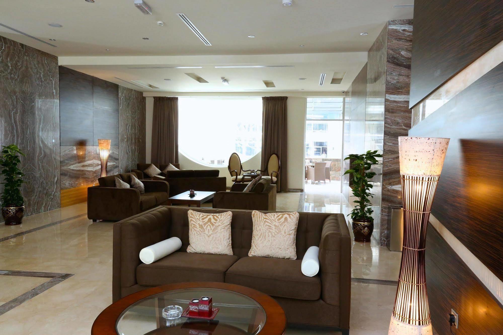 Nehal Hotel Abú Dhabí Exteriér fotografie