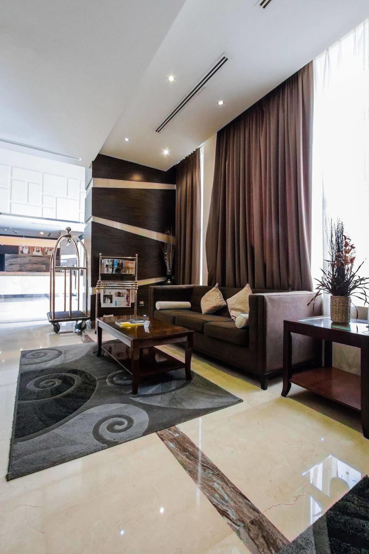 Nehal Hotel Abú Dhabí Exteriér fotografie