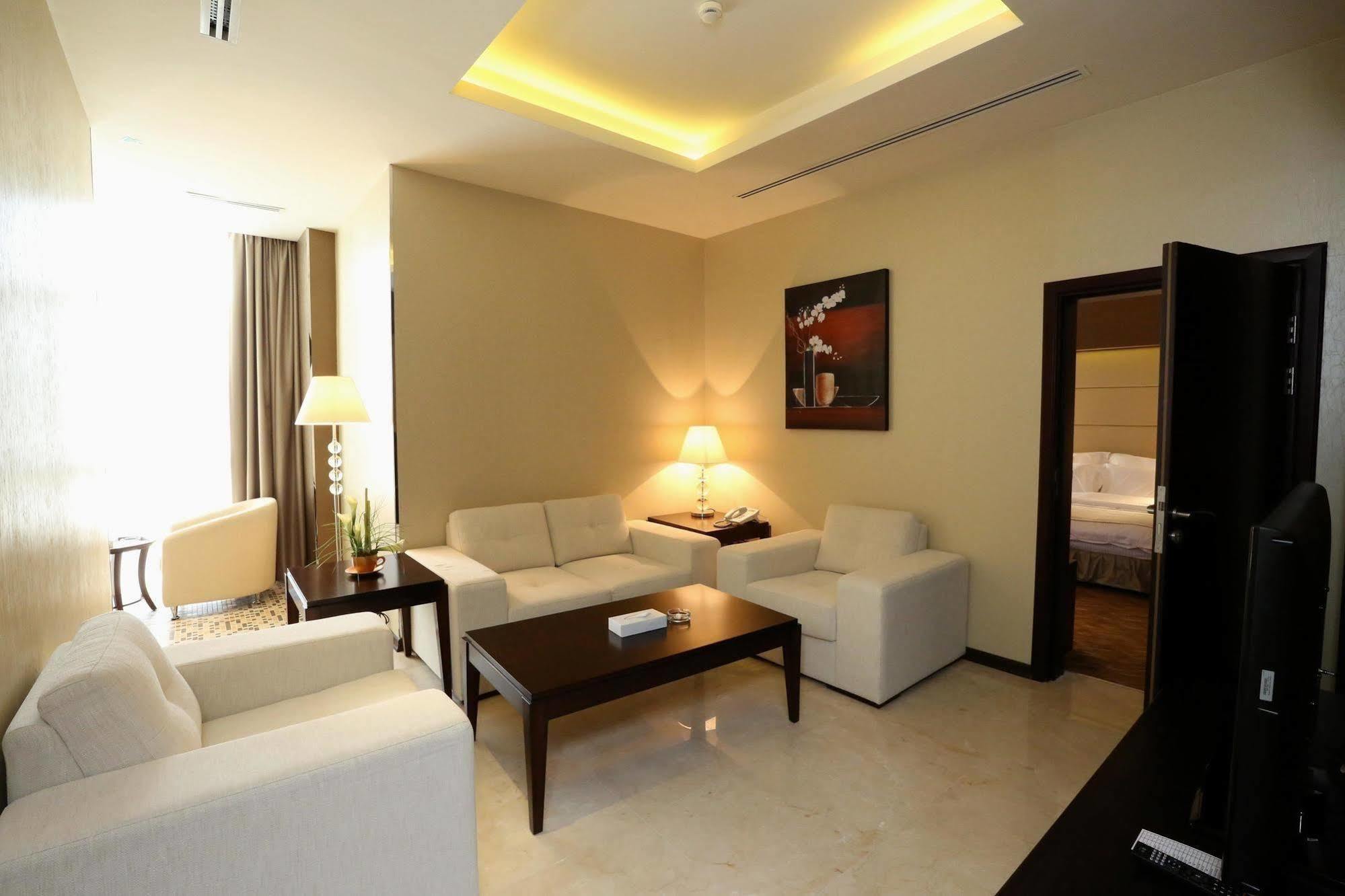 Nehal Hotel Abú Dhabí Exteriér fotografie