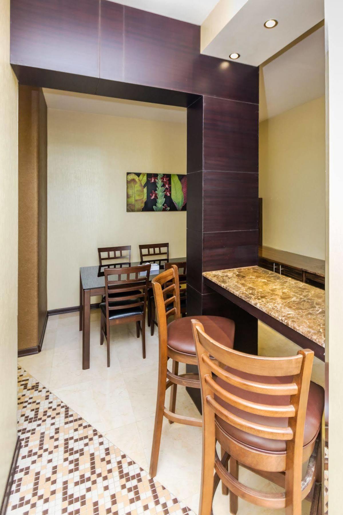 Nehal Hotel Abú Dhabí Exteriér fotografie